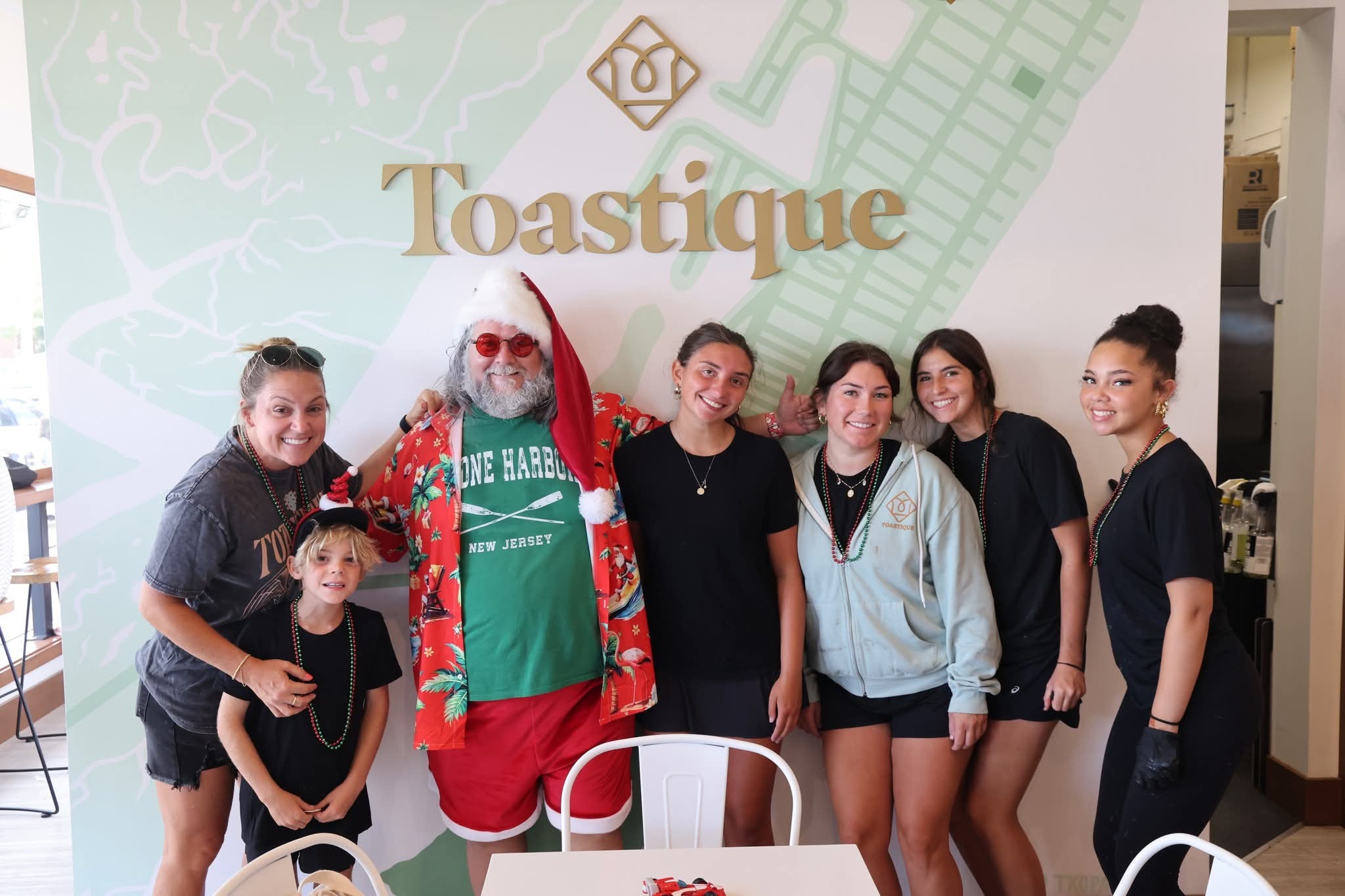 Cape May County Santa with the Toastique staff group in Stone Harbor